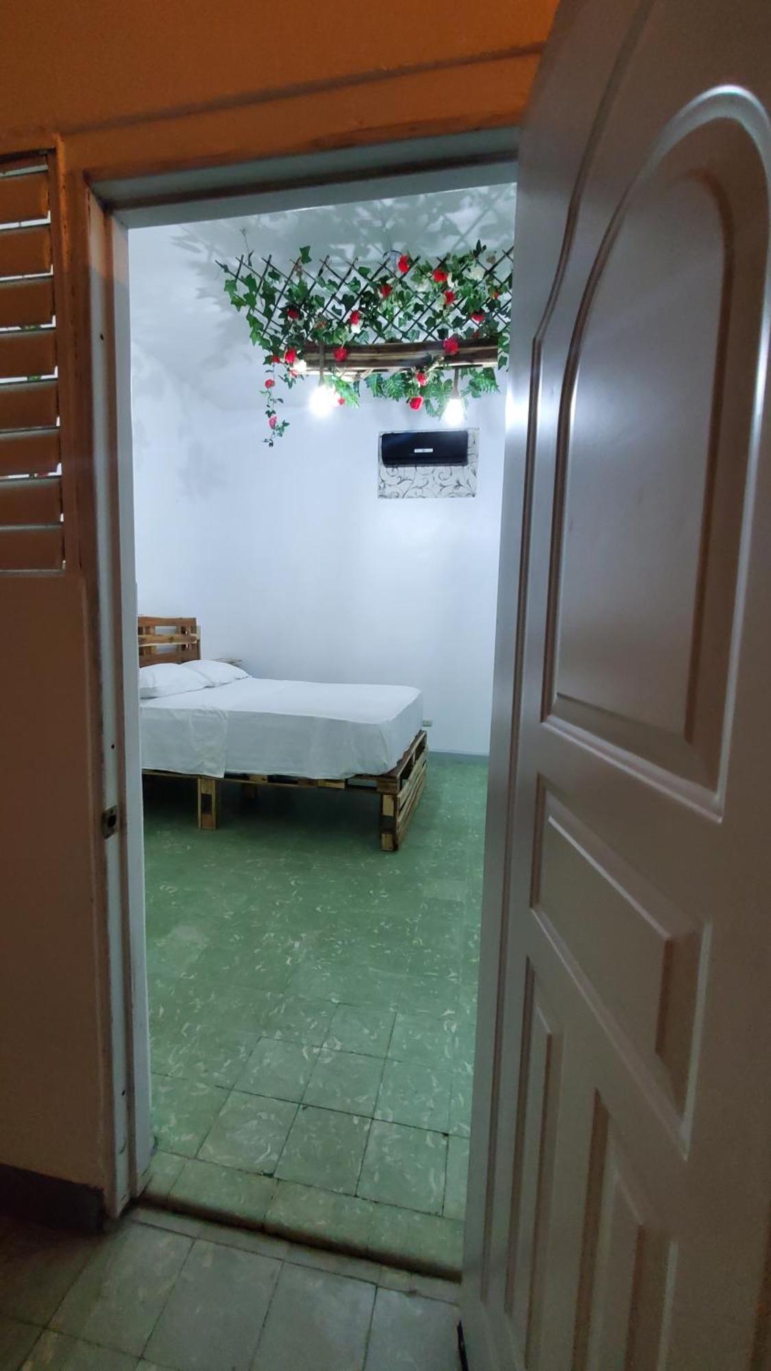Hotel Tus Recuerdos à Saint-Domingue Extérieur photo